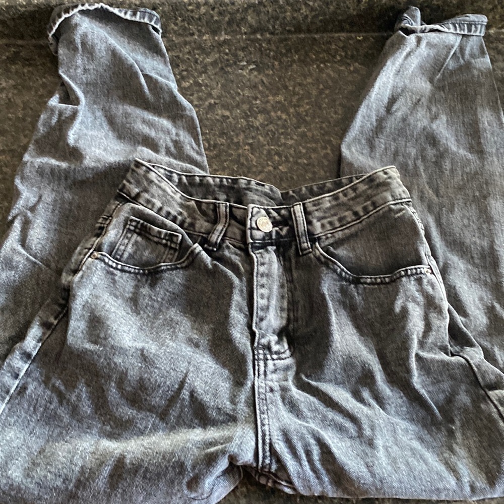 Black mom jeans